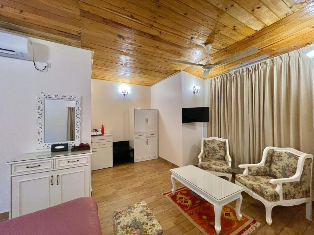 Bougainvillea Retreat & Spa Kaharpara Екстер'єр фото
